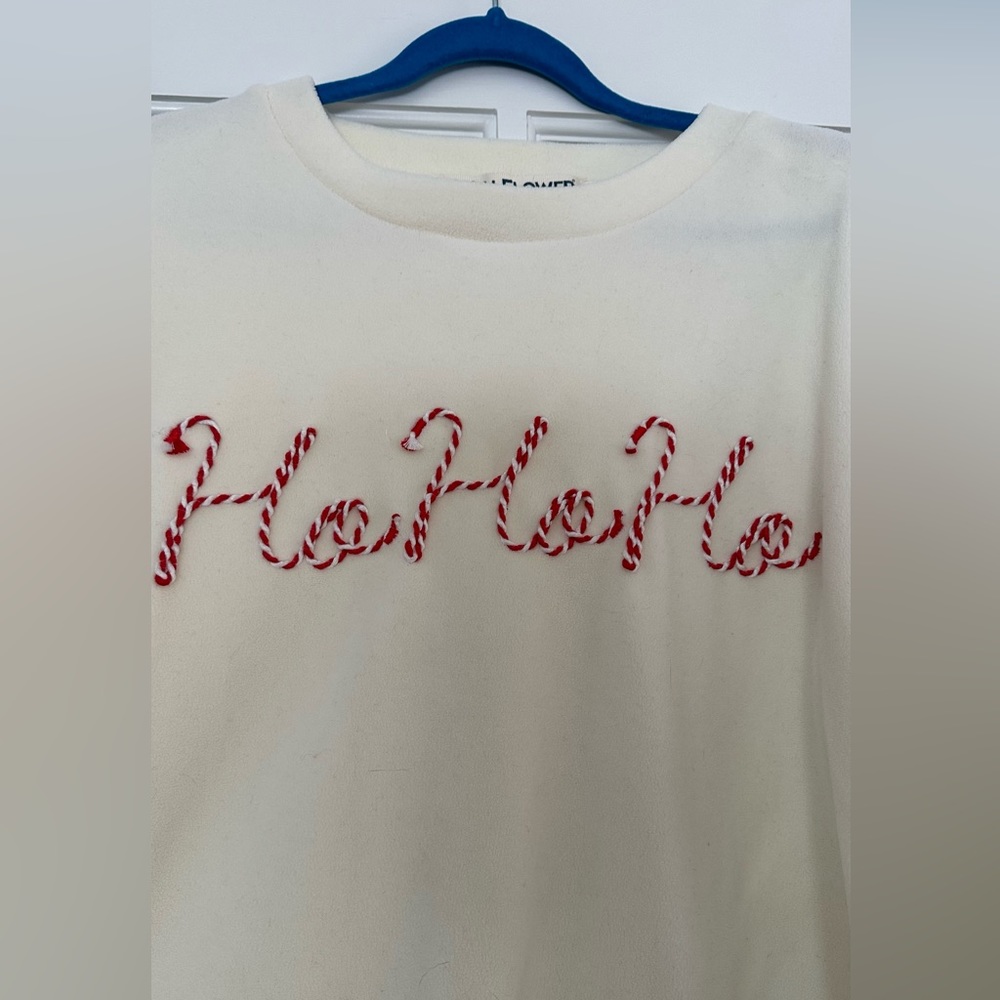 Wallflower Cream Holiday velour top Juniors size Small